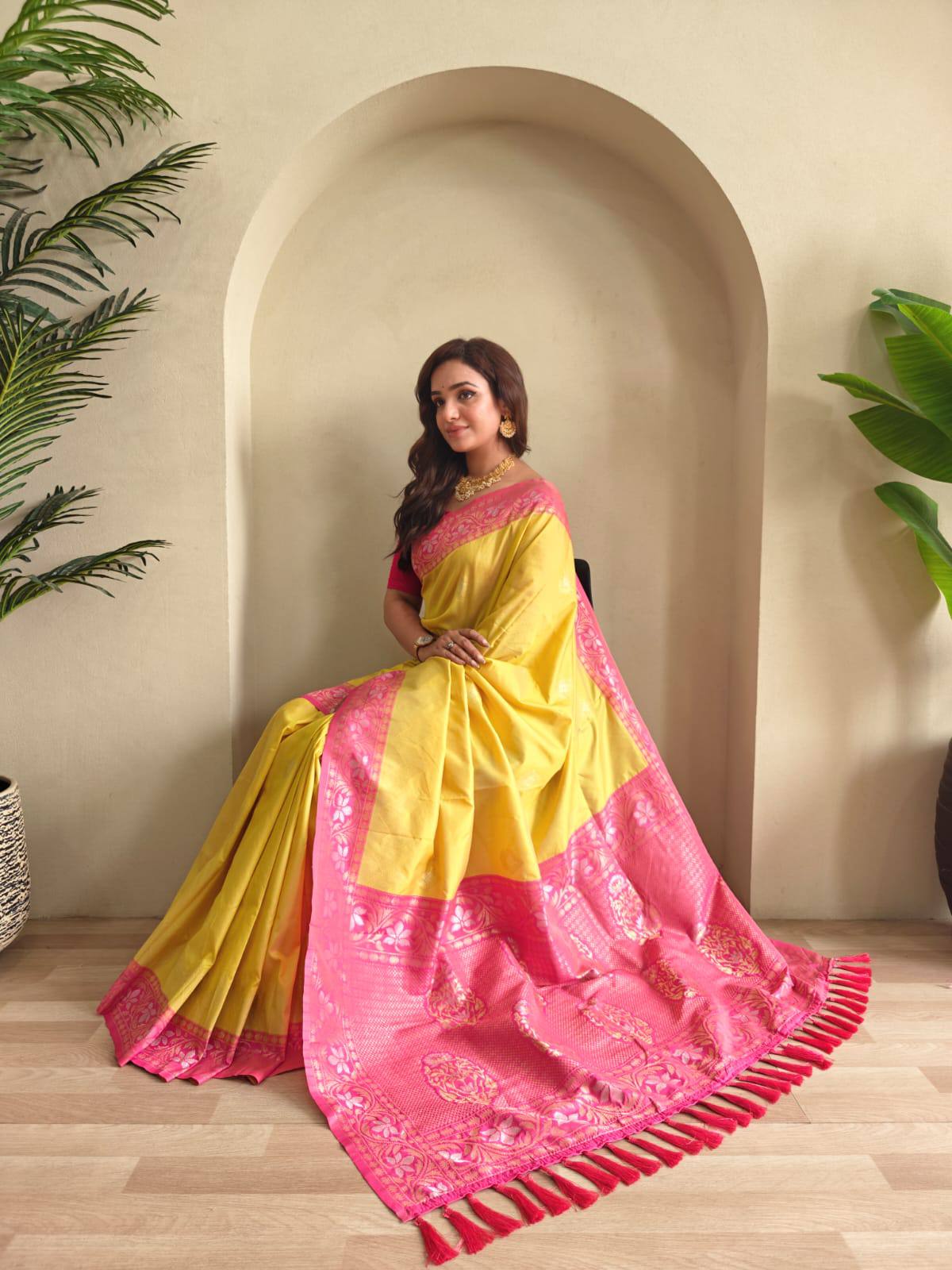 Priyanshi - Beautiful Dual Tone Soft Silk Saree with Zari Weaves with Stitched Blouse