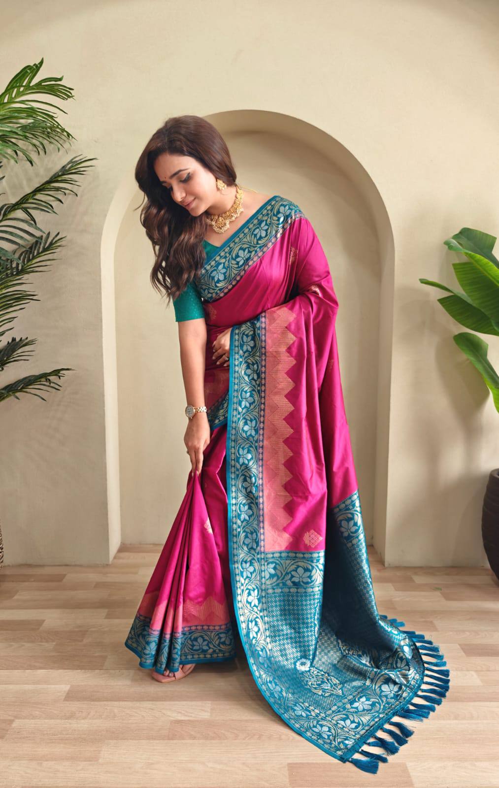 Priyanshi - Beautiful Dual Tone Soft Silk Saree with Zari Weaves with Stitched Blouse