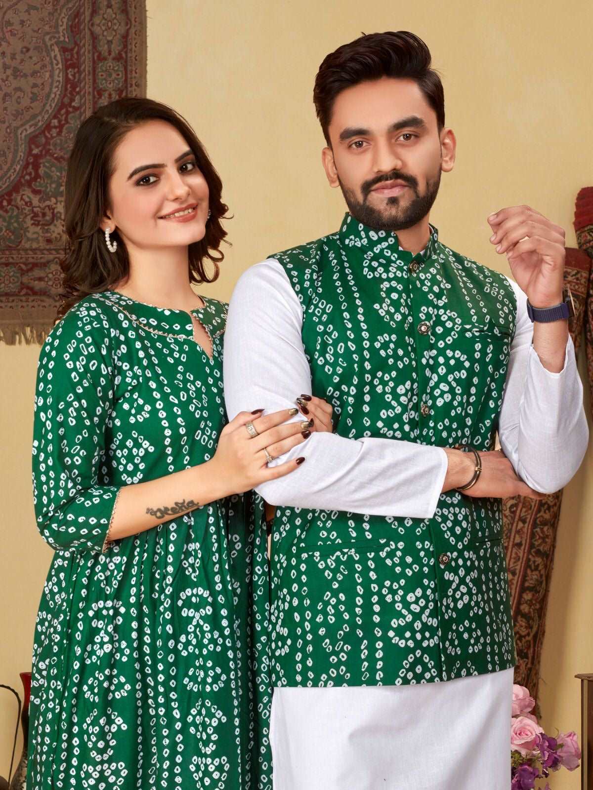 Manyata - Men & women couple bandhani set