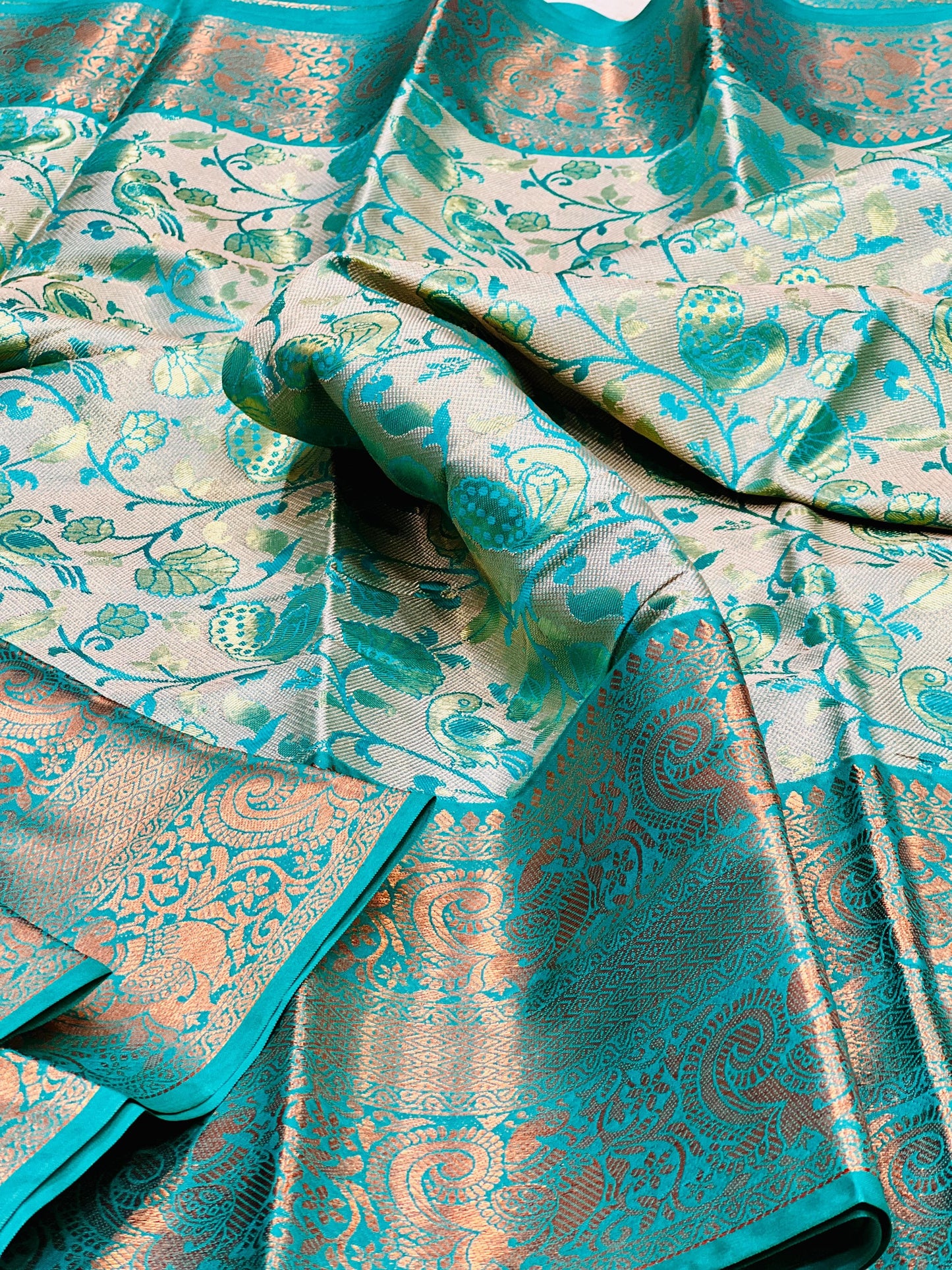Premium Turquoise dual tone kanjiavaram style silk saree with blouse