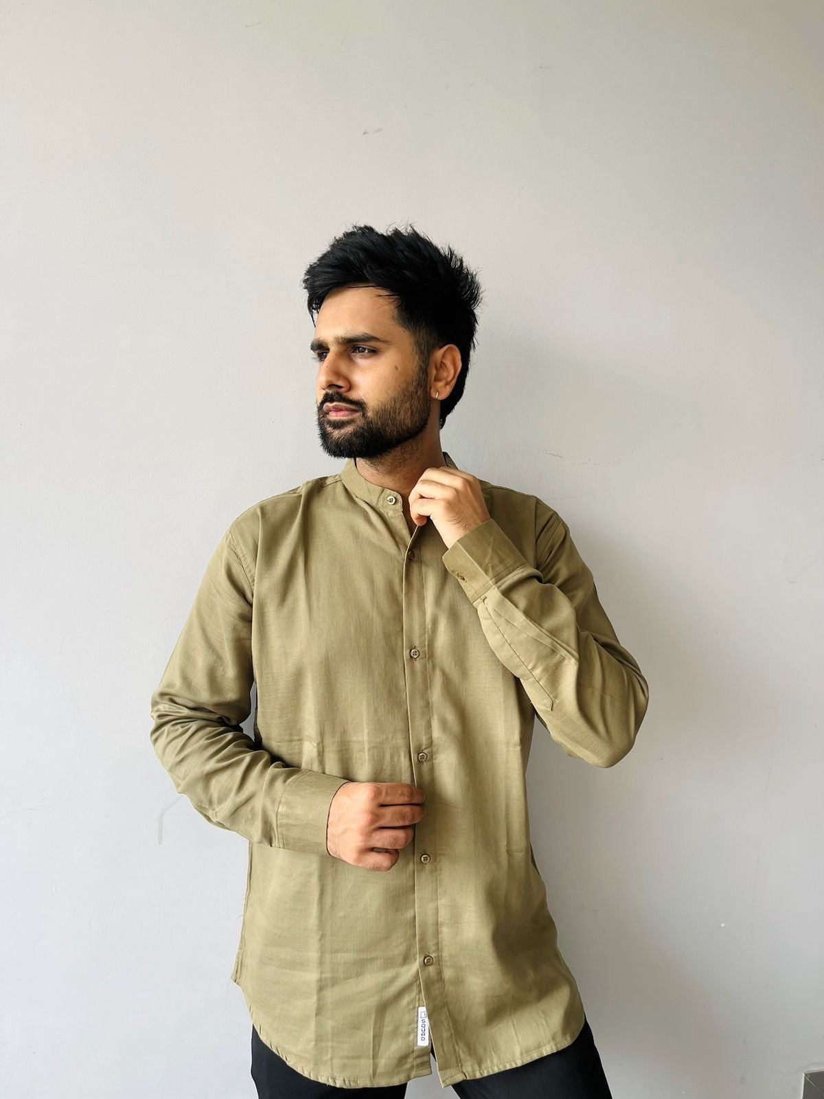 Mandarin Collar Men's Pure Cotton Plain Shirts for Formal Occasions