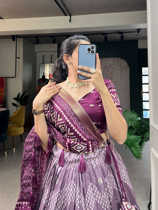 Mantra - Tussar silk premium bandhani print lehenga