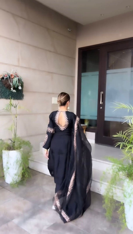 Punjabi suit georgette black fully stitched