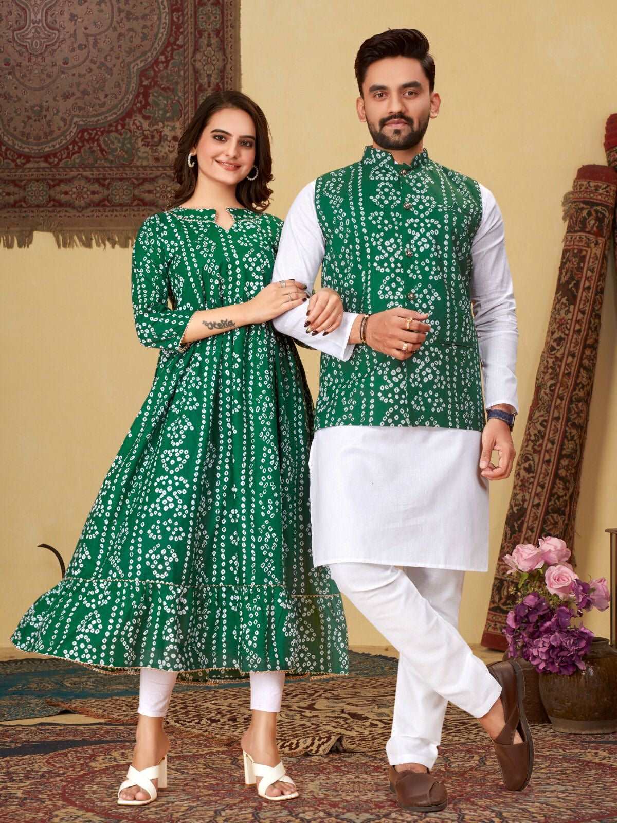 Manyata - Men & women couple bandhani set