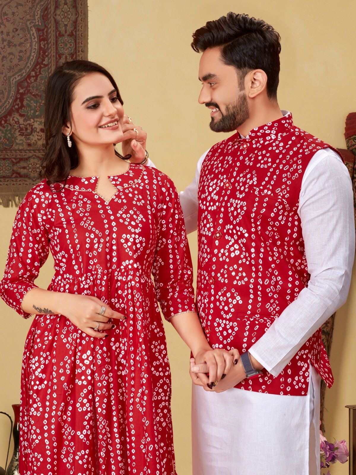 Manyata - Men & women couple bandhani set