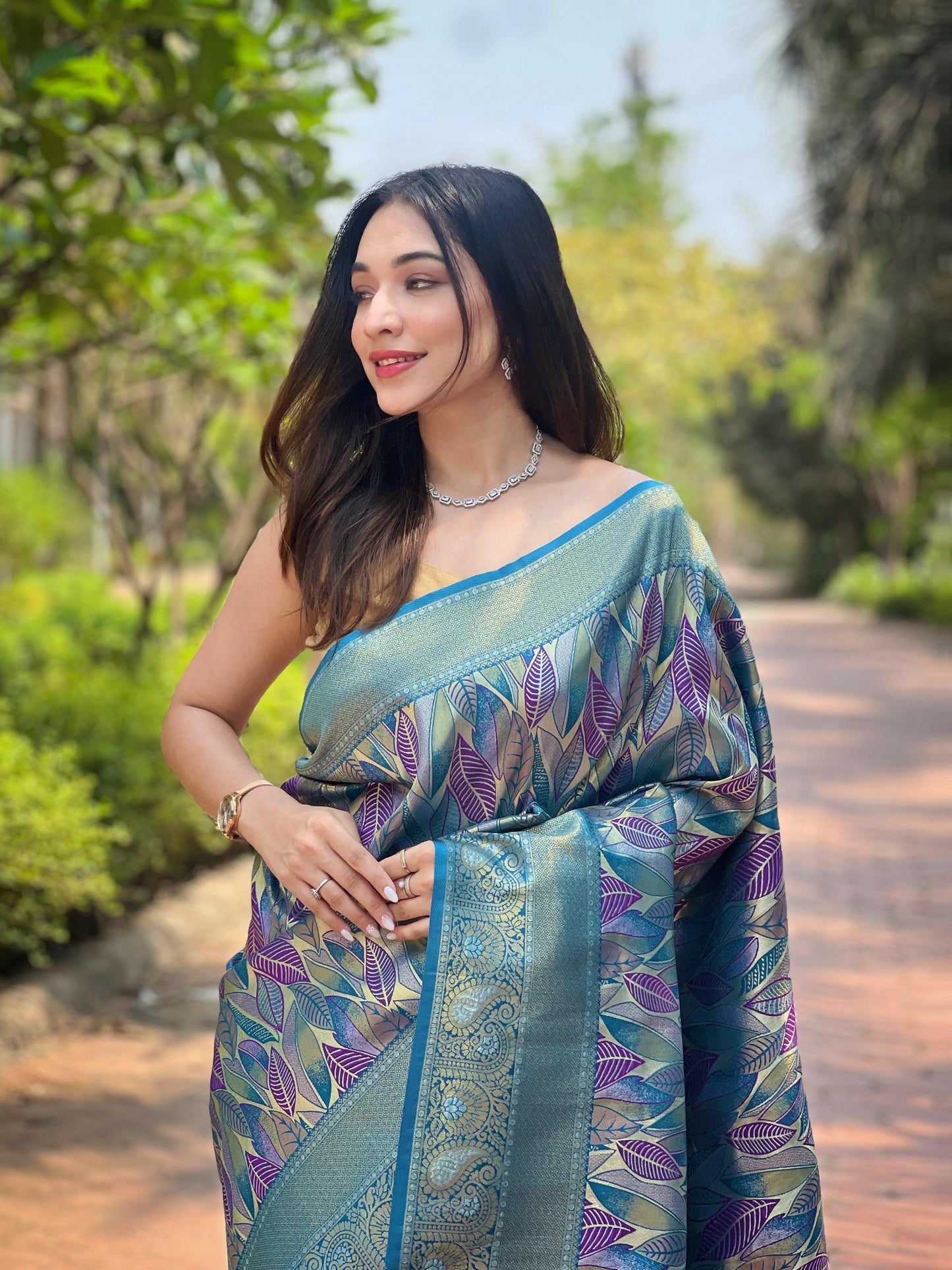 Kanika - Pure Kanchipattu Silk exquisite weaves body Saree with Stitched Blouse Options