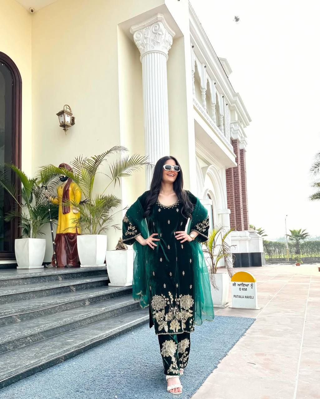 Jugni - Dark Green Premium Velvet Fully Stitched Suit with Embroidery Work