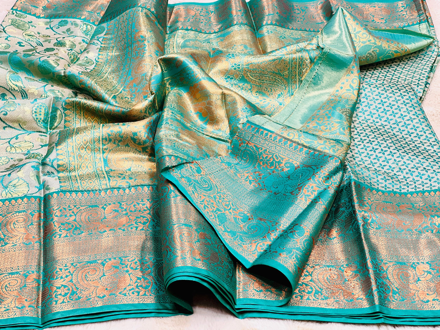 Premium Turquoise dual tone kanjiavaram style silk saree with blouse