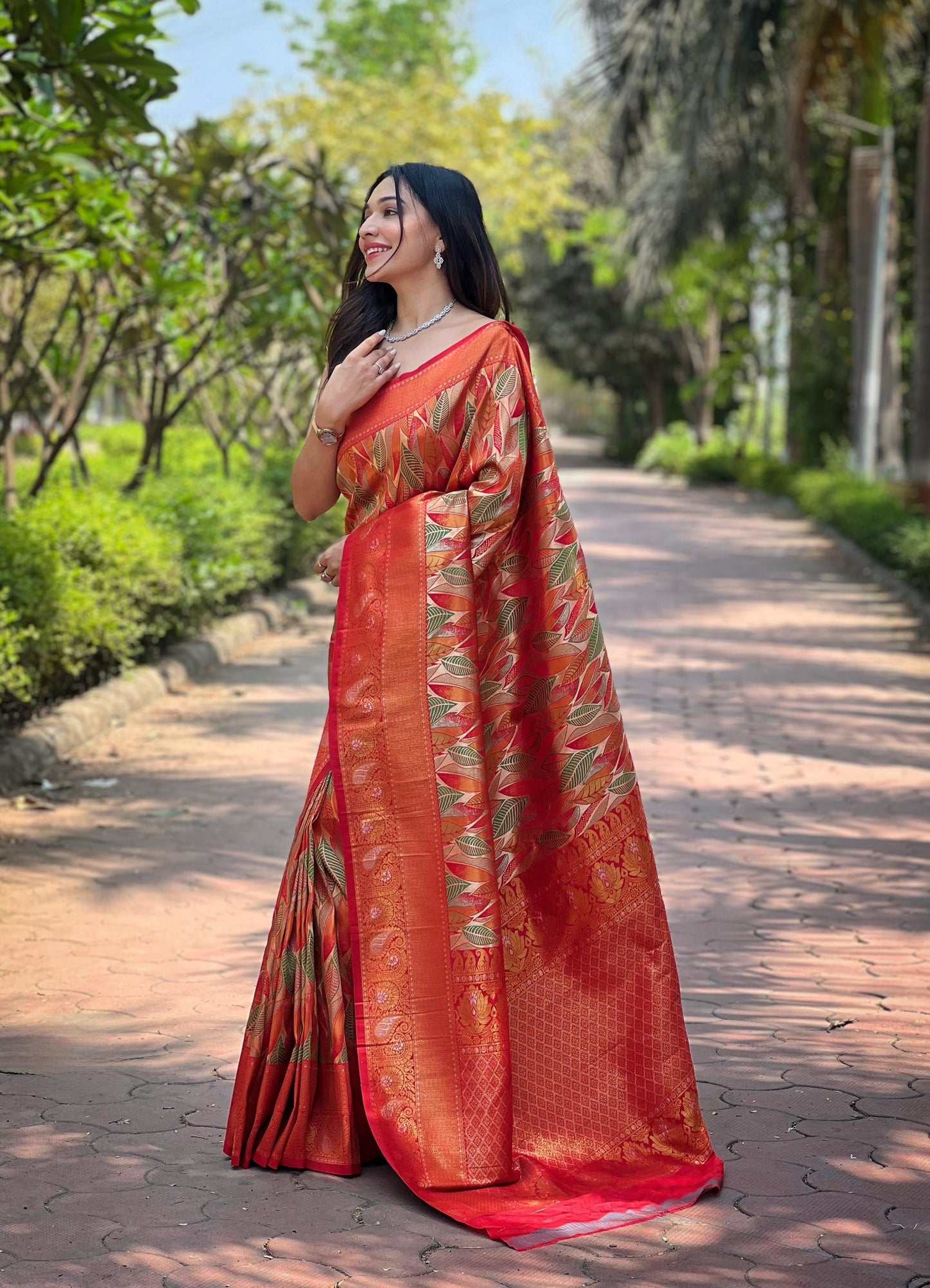 Kanika - Pure Kanchipattu Silk exquisite weaves body Saree with Stitched Blouse Options