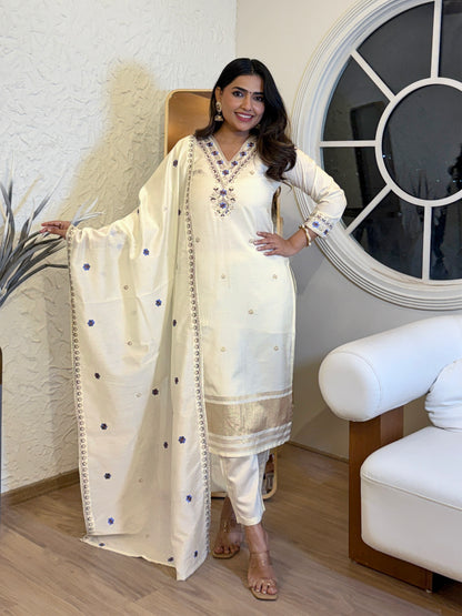 Hetvi - Off white Premium Silk Kurti Set with Gold Patta for all occasions