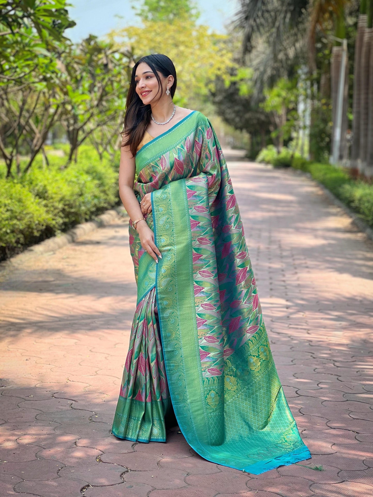Kanika - Pure Kanchipattu Silk exquisite weaves body Saree with Stitched Blouse Options