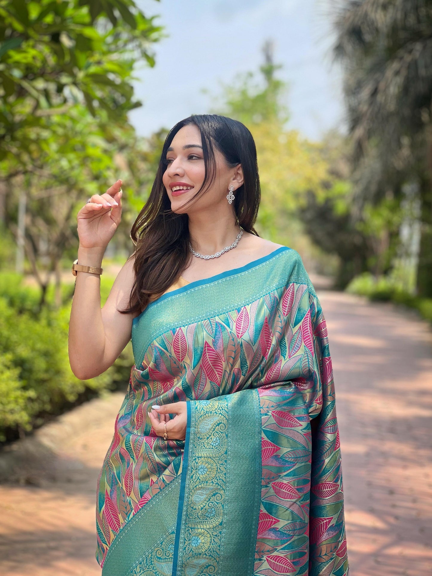 Kanika - Pure Kanchipattu Silk exquisite weaves body Saree with Stitched Blouse Options