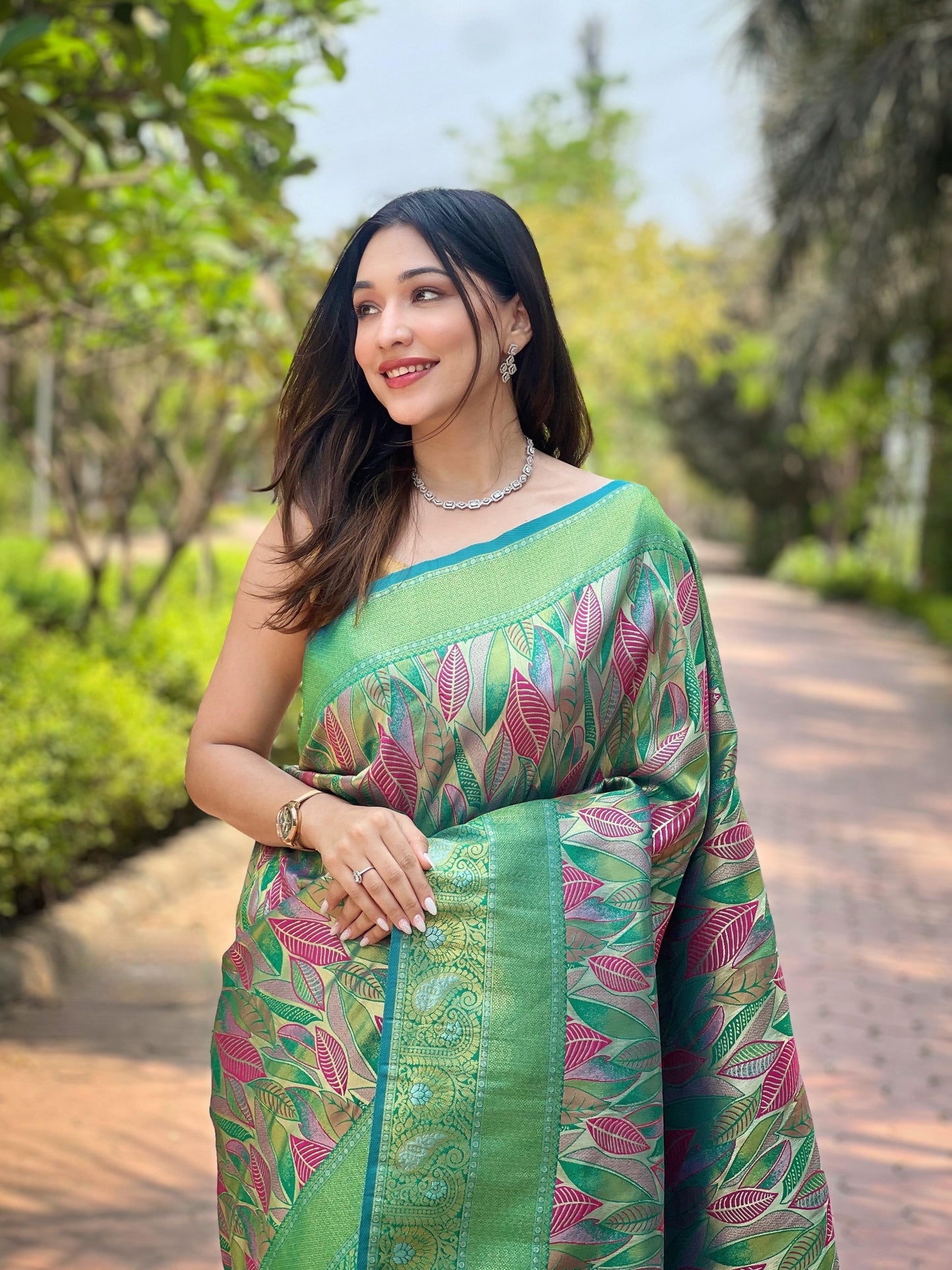 Kanika - Pure Kanchipattu Silk exquisite weaves body Saree with Stitched Blouse Options