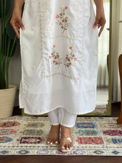 Avantika - Elegant White Kurti Set for all occasions