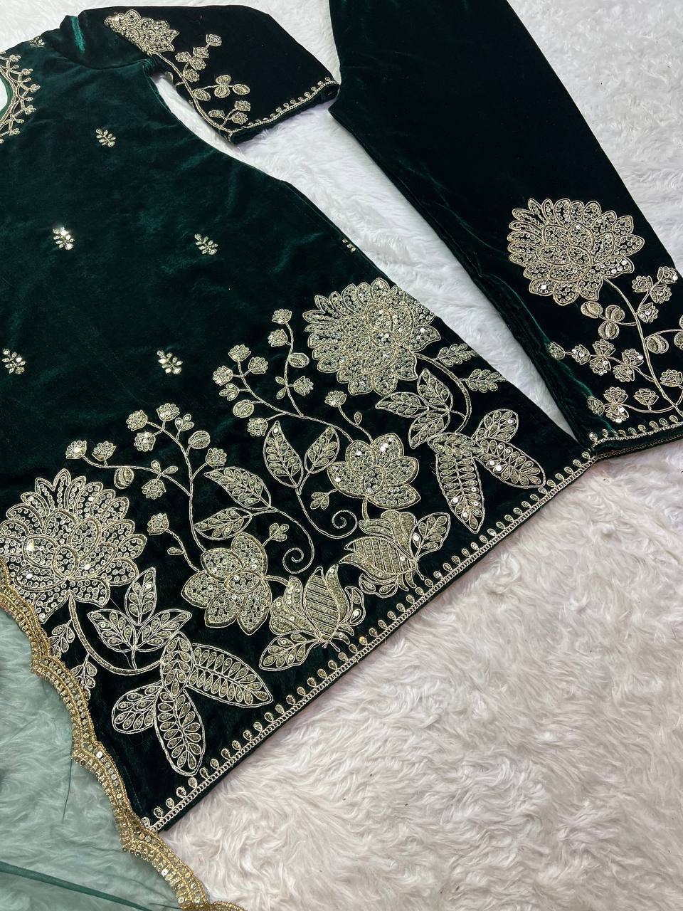 Jugni - Dark Green Premium Velvet Fully Stitched Suit with Embroidery Work
