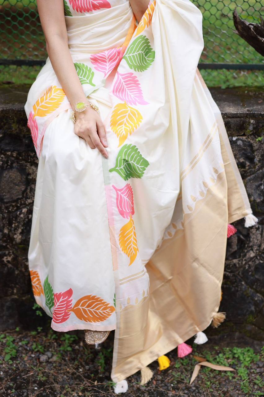 Soft silk leafy design saree with stitched blouse