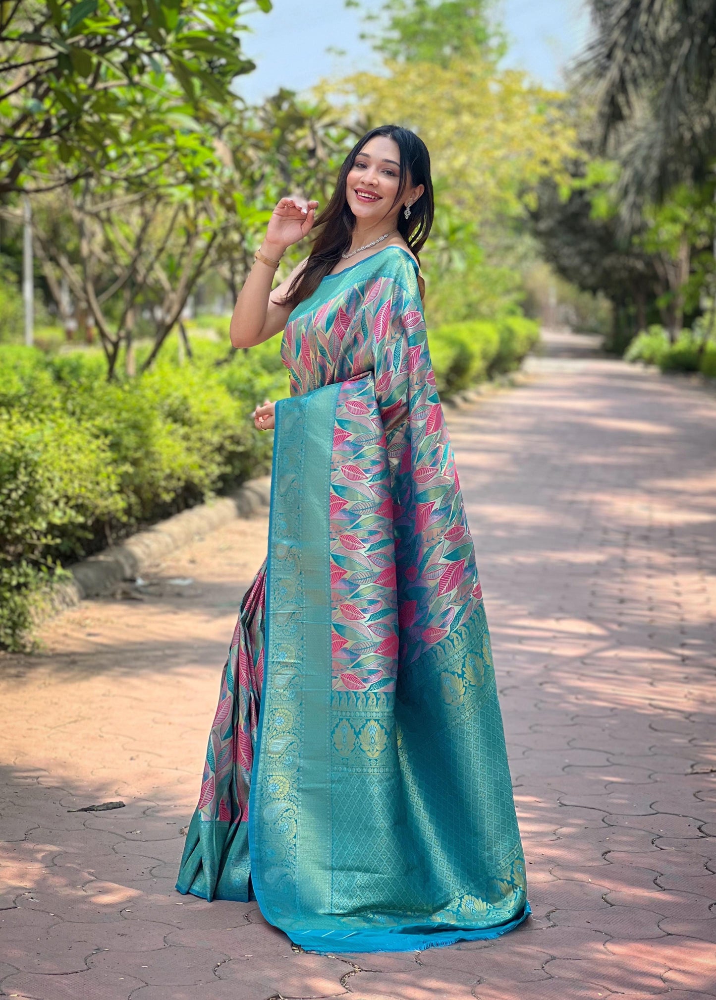 Kanika - Pure Kanchipattu Silk exquisite weaves body Saree with Stitched Blouse Options