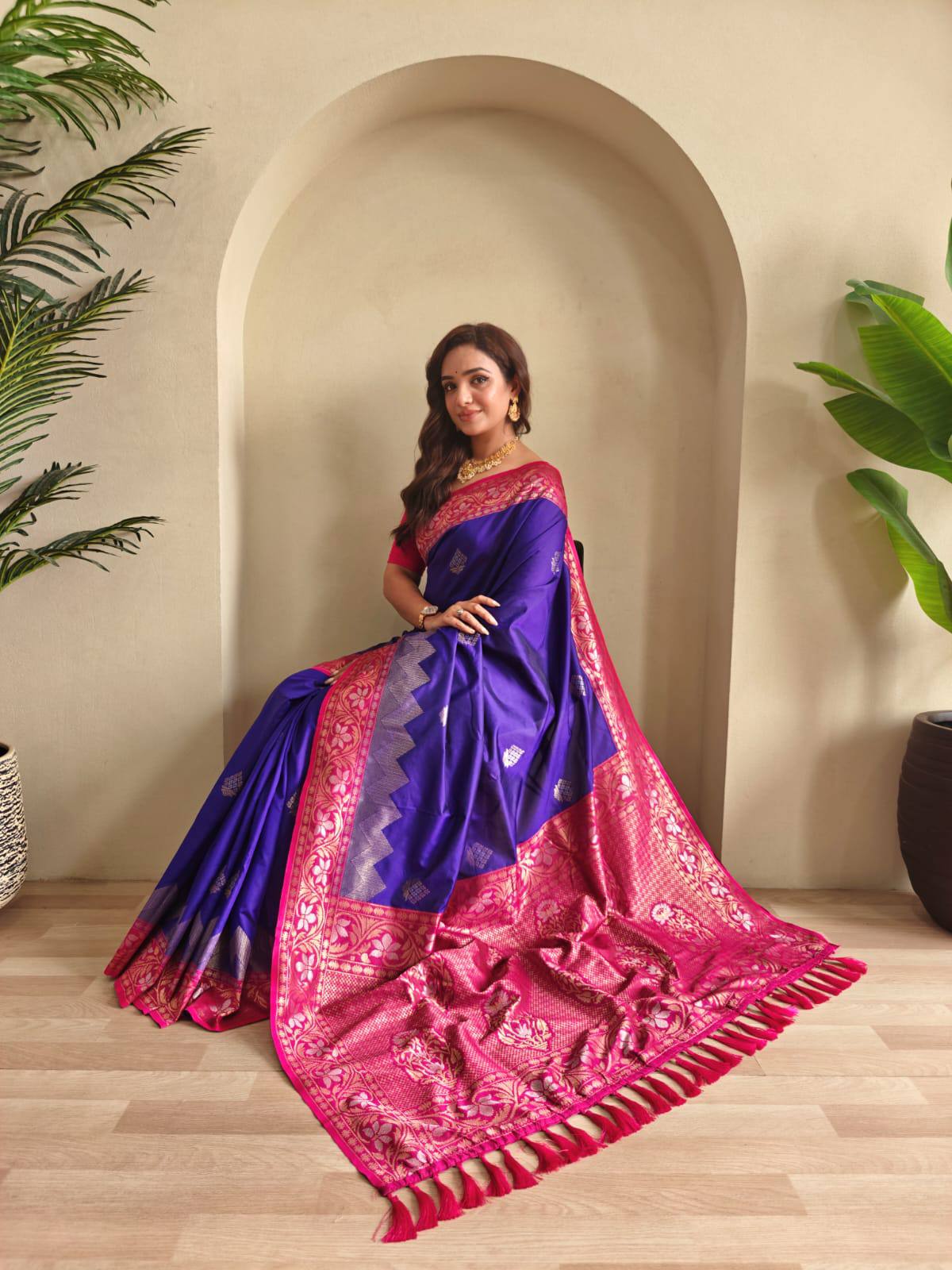 Priyanshi - Beautiful Dual Tone Soft Silk Saree with Zari Weaves with Stitched Blouse