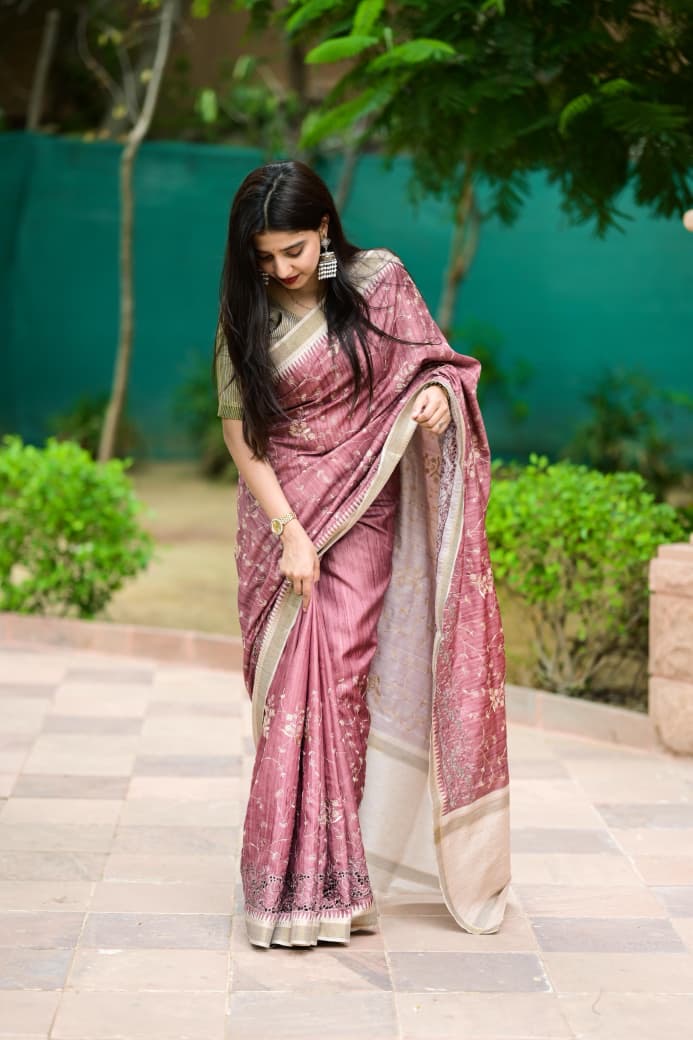 Evika - Premium Tussar Cotton Saree with Cut Work & Stitched Blouse